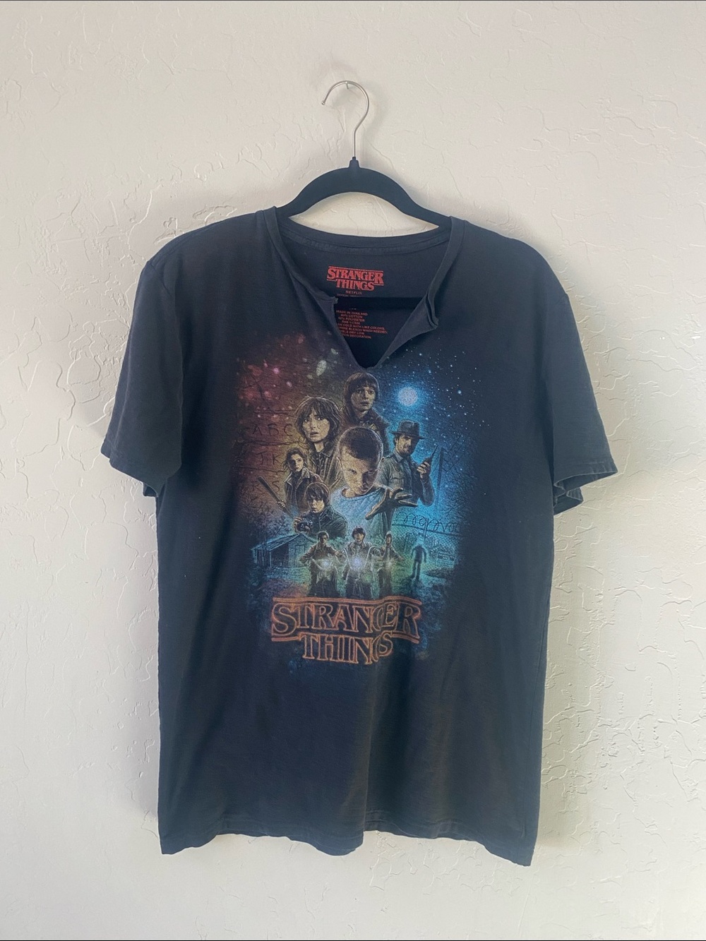 Stranger Things Official Original Television Industry Black T-Shirt Size M